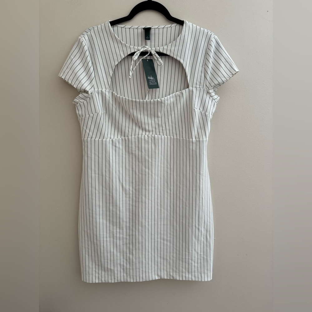 Wild Fable Women’s Short Sleeve Mini Shift Dress NWT Size XL White Black Stripe